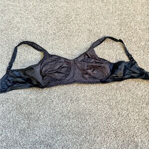 Playtex Ladies Elegant Black Bra NWOT Sz 38D